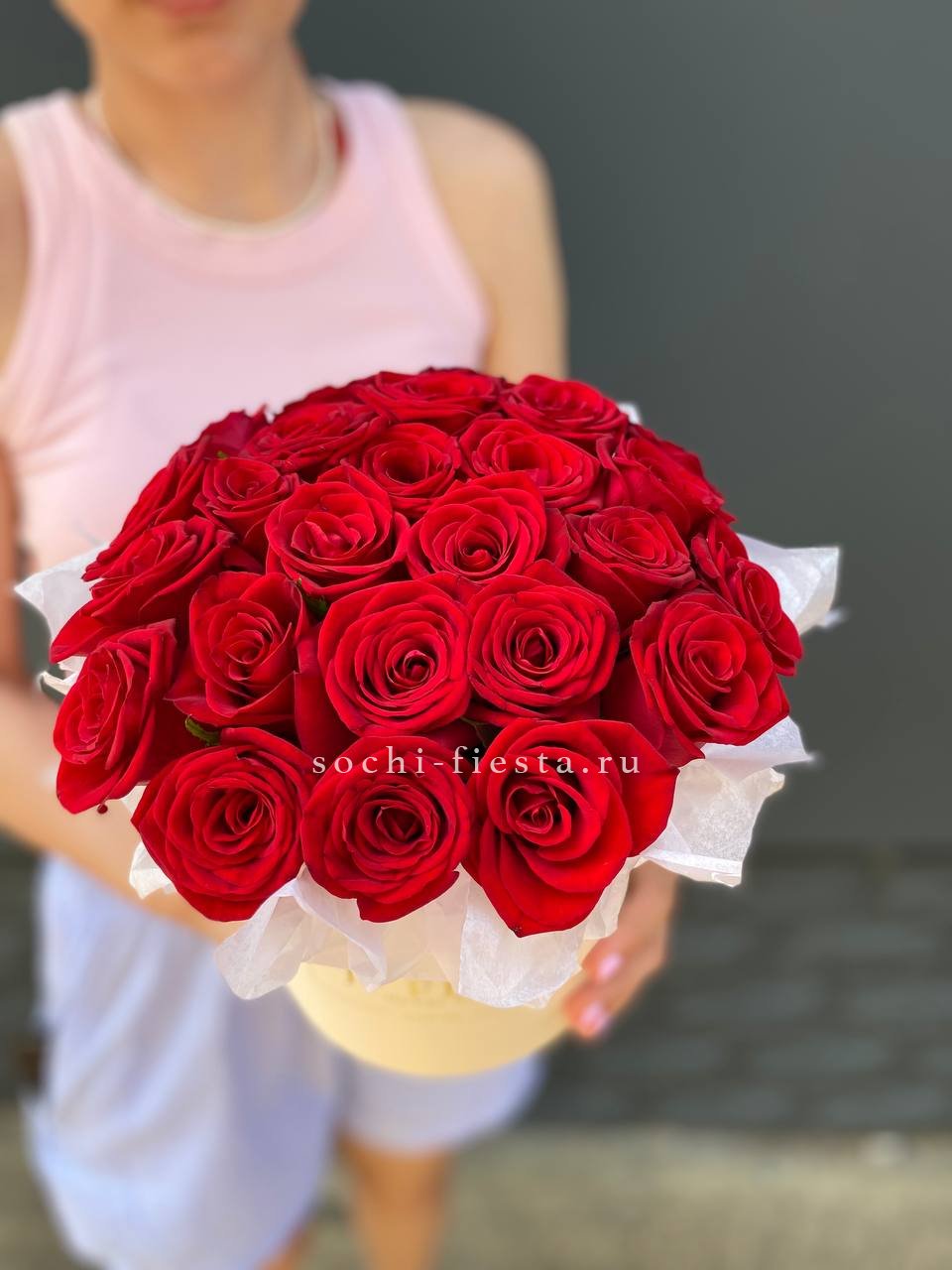 свадебная композиция с пионами и эустомой в Белгороде