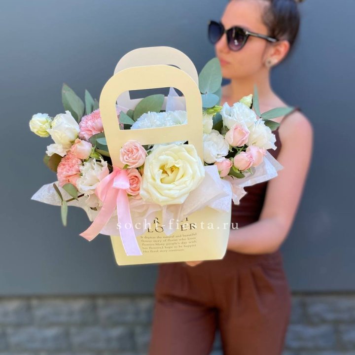 Цветочная сумочка "Рафаэль" в Белгороде