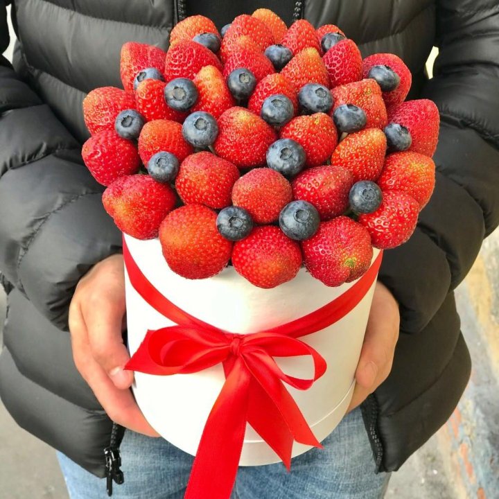 Клубничный бокс №3 в Белгороде