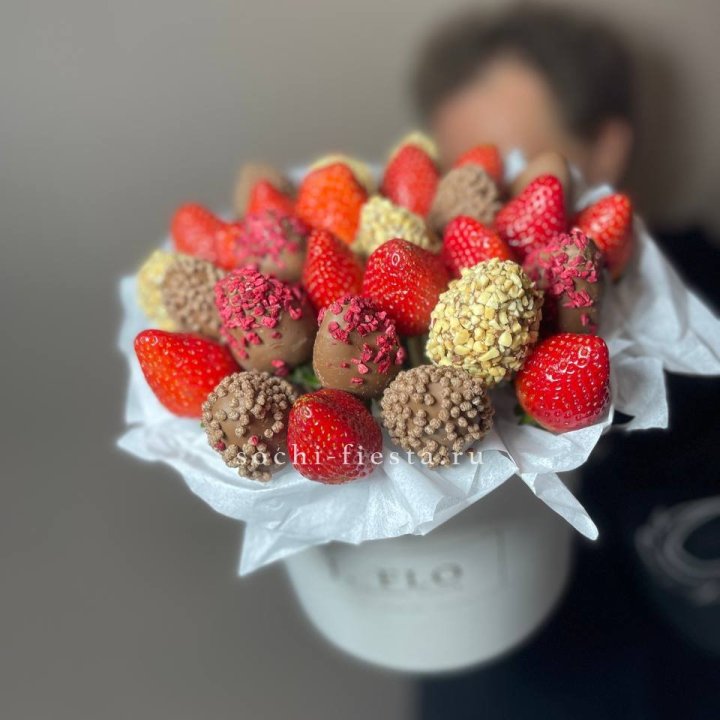 Клубника в боксе 30 ягод в Белгороде