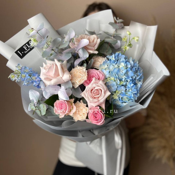 Букет с гортензией № 4 в Белгороде