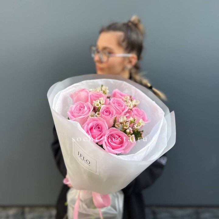 Букет розовых роз  в Белгороде