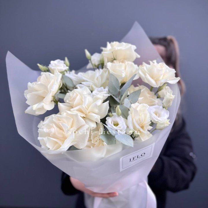 Букет французских роз и эустомы  в Белгороде