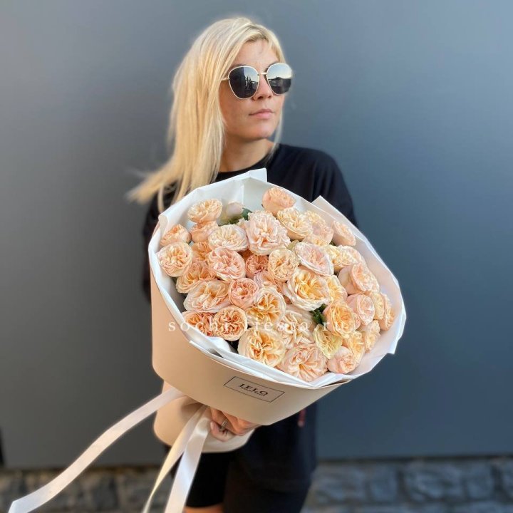 15 пионовидных роз №2 в Белгороде