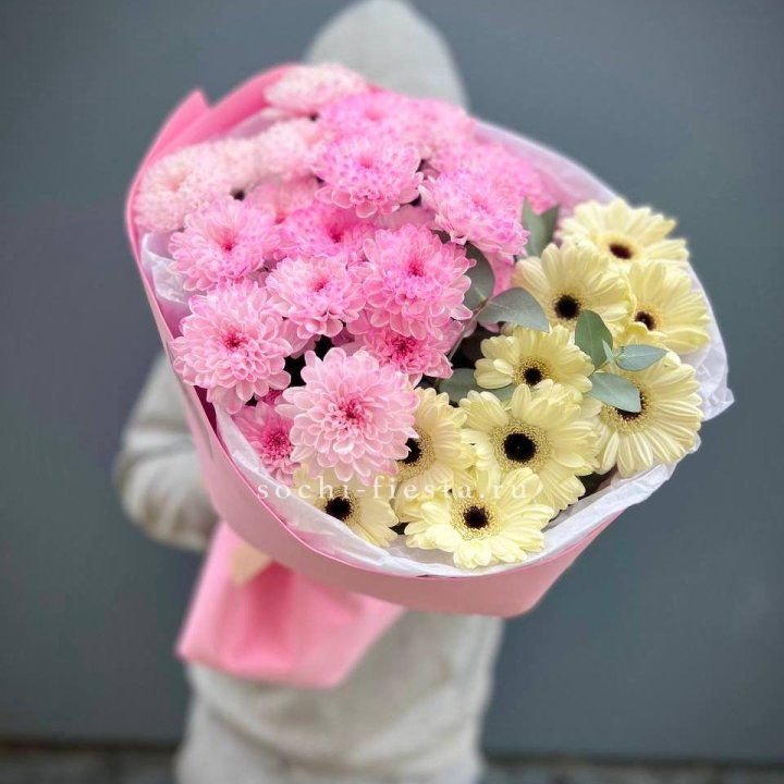 Дуо хризантем и гербер в Белгороде