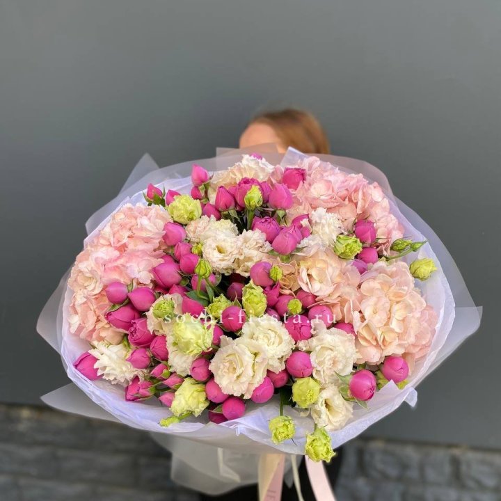  Букет  гортензий и Мисти в Белгороде