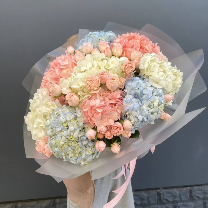 Дуо гортензии и бомбастик в Белгороде