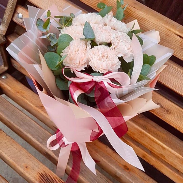 Диантусы с эвкалиптом в Белгороде