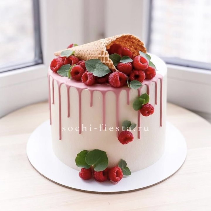 Торт "Ягодный" в Белгороде