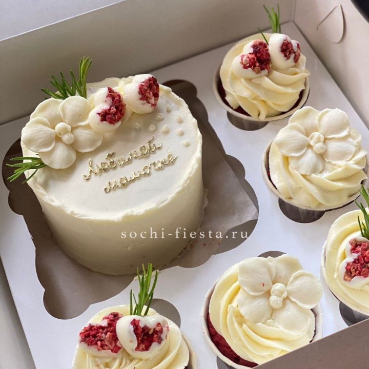 Капкейки и бенто-торт "Мамочке" в Белгороде