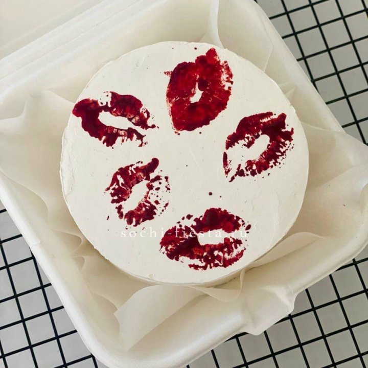 Бенто-торт "Поцелуй" в Белгороде