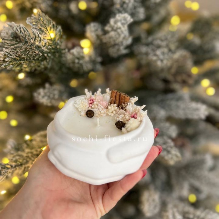 Свеча ароматическая в гипсе Руки с корицей в Белгороде