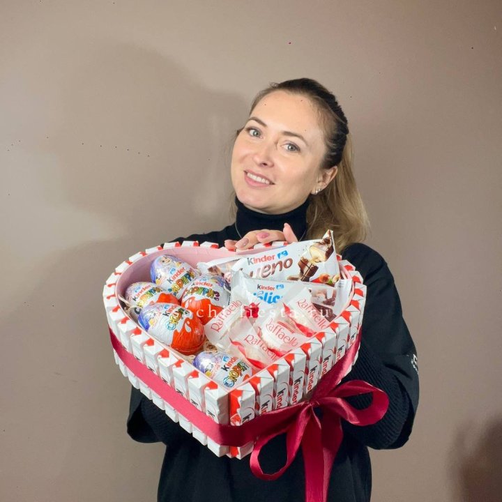 Подарочный набор сердце с Киндерами в Белгороде