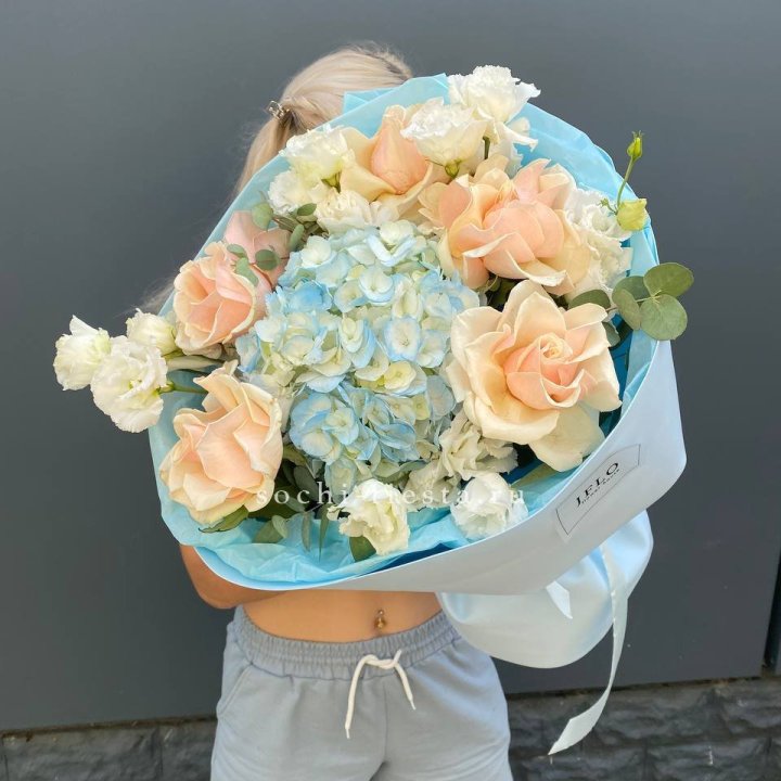 Сборный букет "Голубой закат" в Белгороде