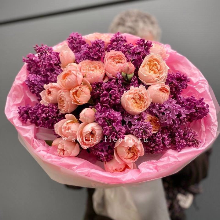  Дуо букет из кустовых роз и сирени в Белгороде