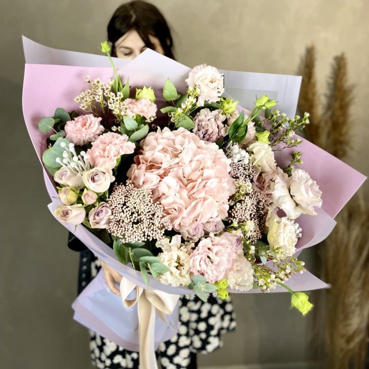 Дизайнерский букет "Трели кримс" в Белгороде