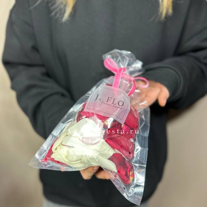 Лепестки роз в Белгороде