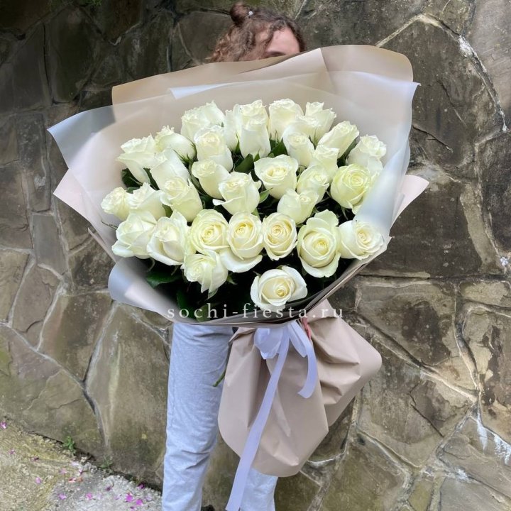 35 голландских роз в Белгороде
