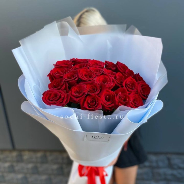 25 высоких роз  в Белгороде