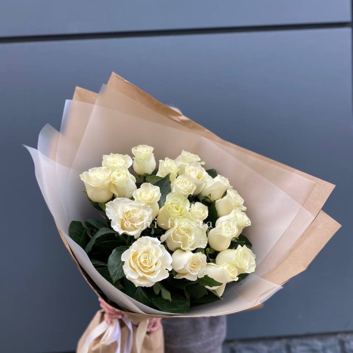  Букет  высоких белых роз   в Белгороде