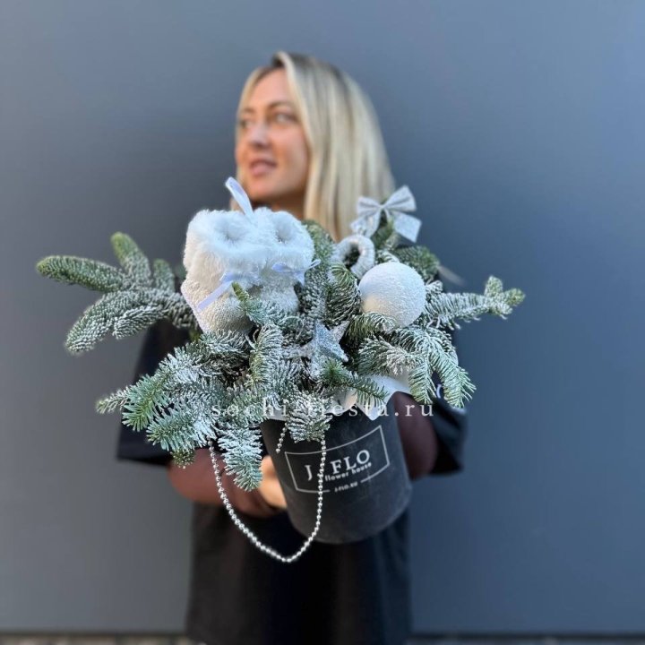 Новогодний бокс "Ботс вайт" в Белгороде