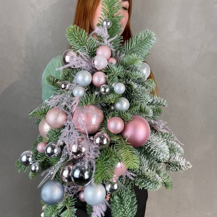 Новогодняя елочка "Розе голд" в Белгороде
