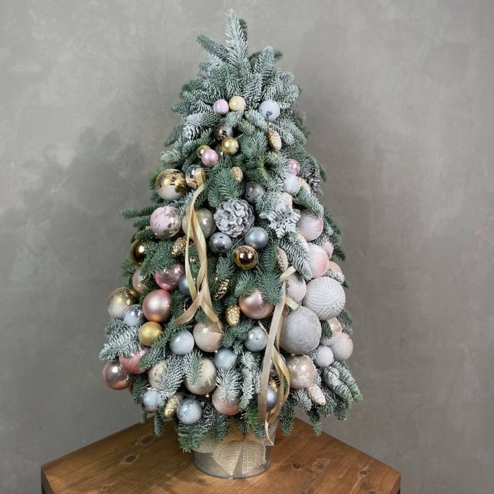 Новогодняя ёлка из веток датского нобилиса в Белгороде