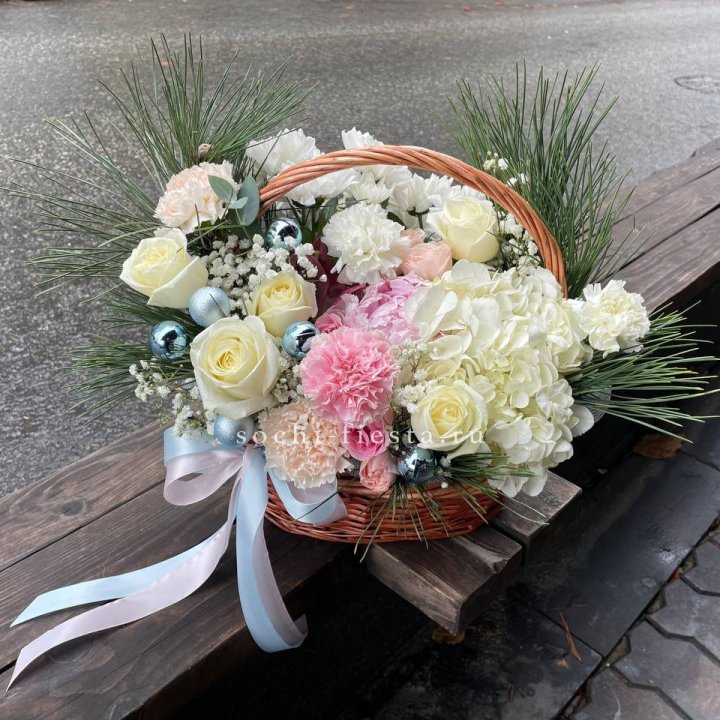 Новогодняя корзина  в Белгороде