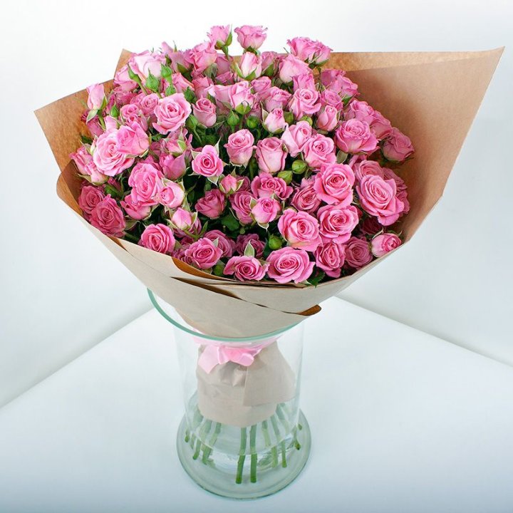 15 кустовых роз в Белгороде