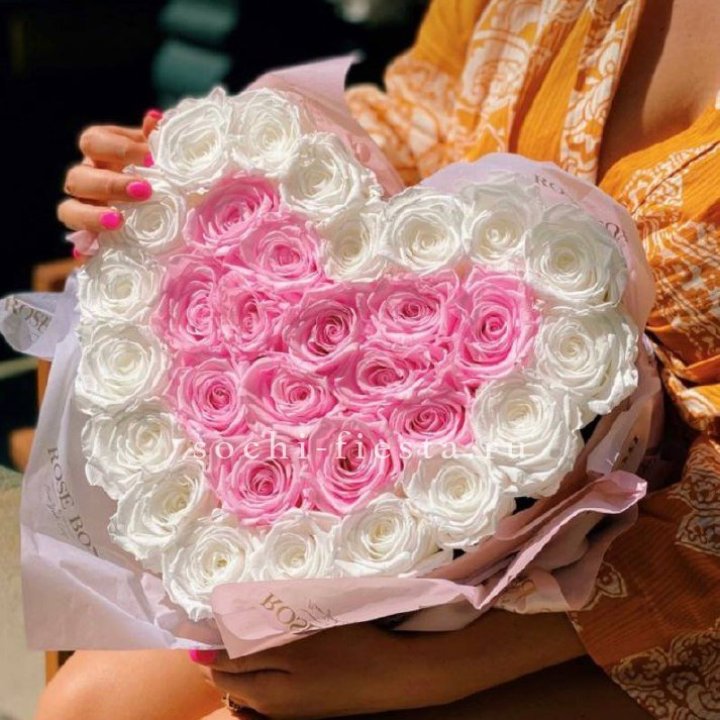 Бокс сердце с розами №2 в Белгороде