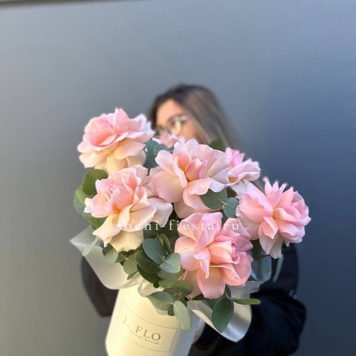 Французские роз в боксе в Белгороде