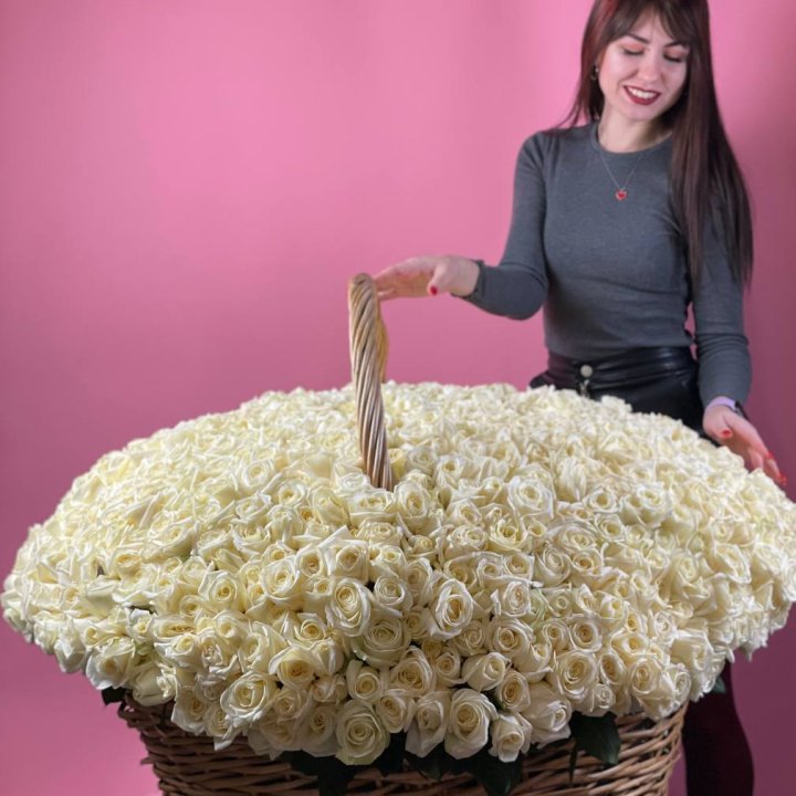 1001 белая роза в Белгороде