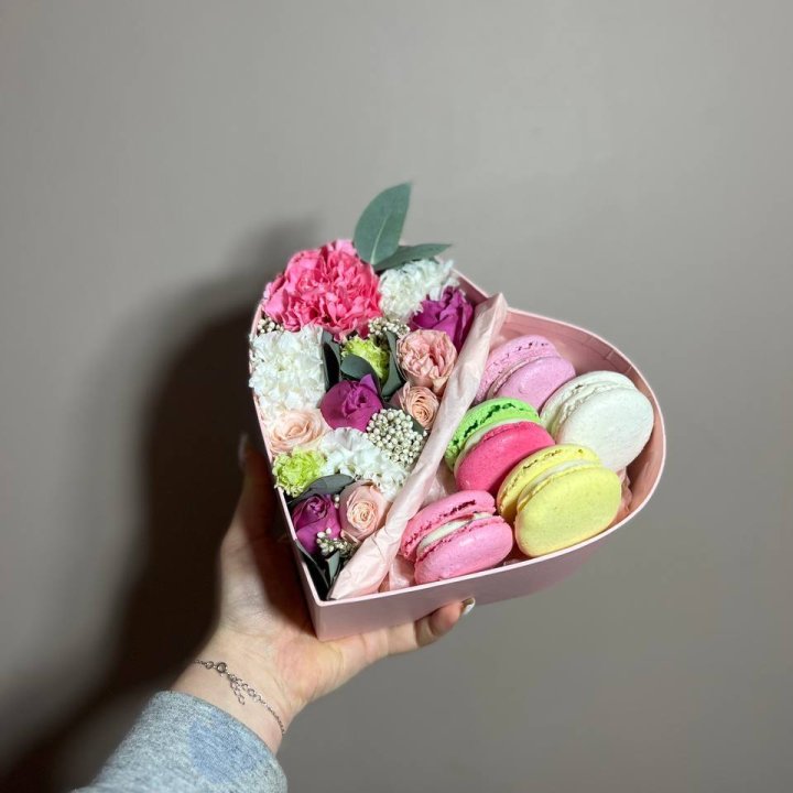 Дуо цветы и макаронсы в Белгороде