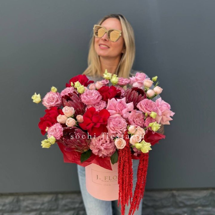 Дизайнерский цилиндр "Криотель" в Белгороде