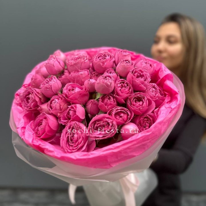 Букет из пионовидных роз  в Белгороде