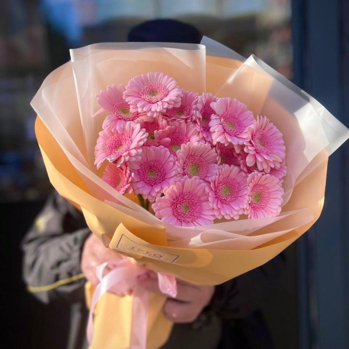 17 розовых гербер  в Белгороде