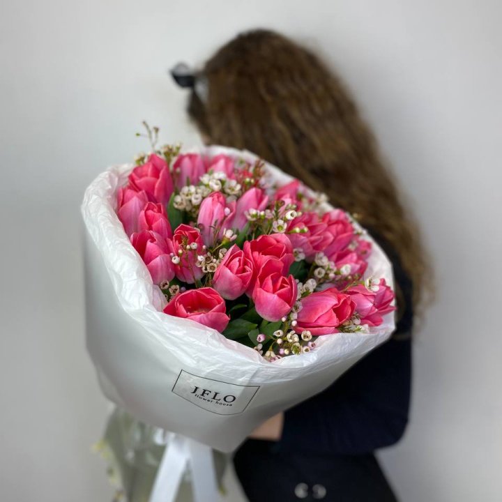 Дуо тюльпаны с хамелациумом в Белгороде