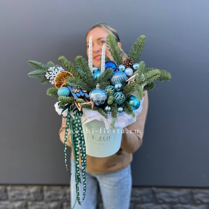 Композиция "Мери крисмас блю" в Белгороде