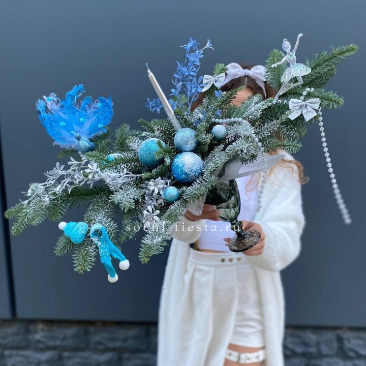 Композиция в бокале голубая в Белгороде