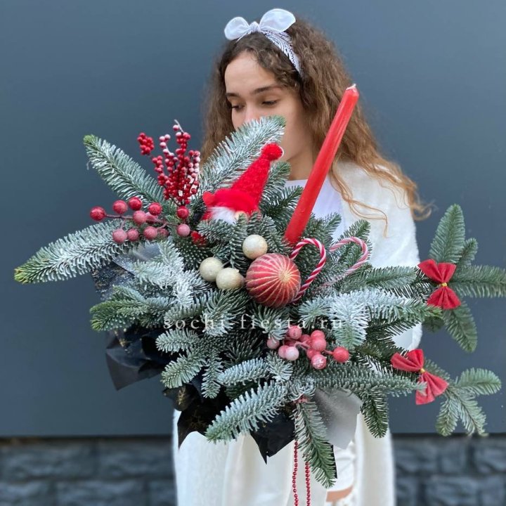 Композиция в бокале красная в Белгороде