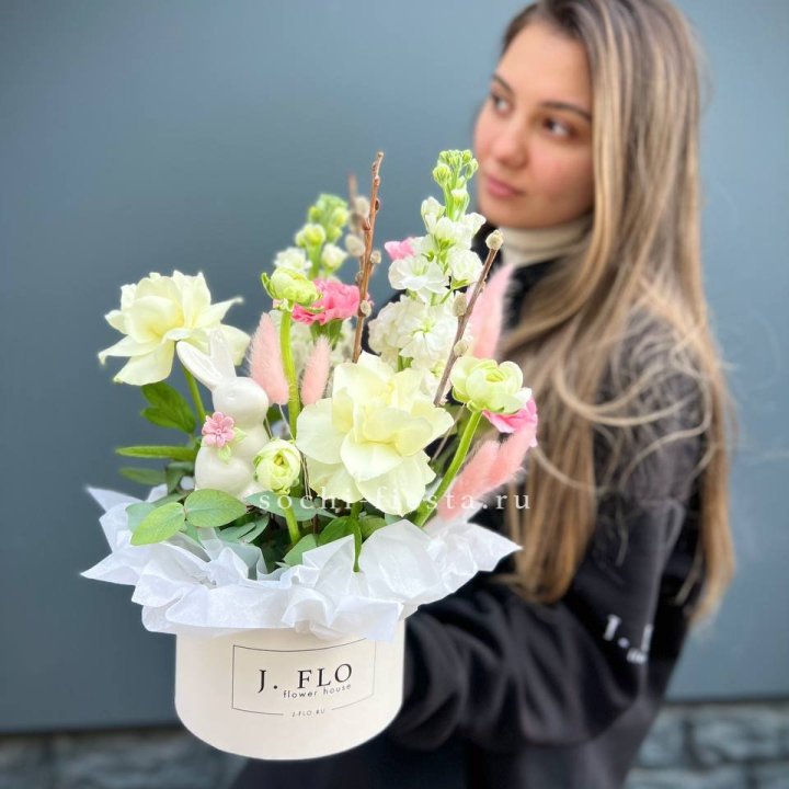 Цветочный бокс "Пасхальная композиция" в Белгороде