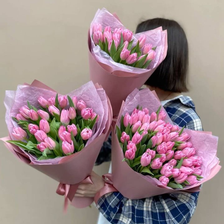 Букет розовых тюльпанов в Белгороде