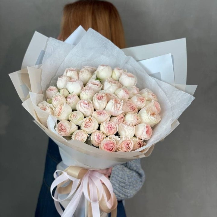 Букет пионовидных роз Пур лав в Белгороде