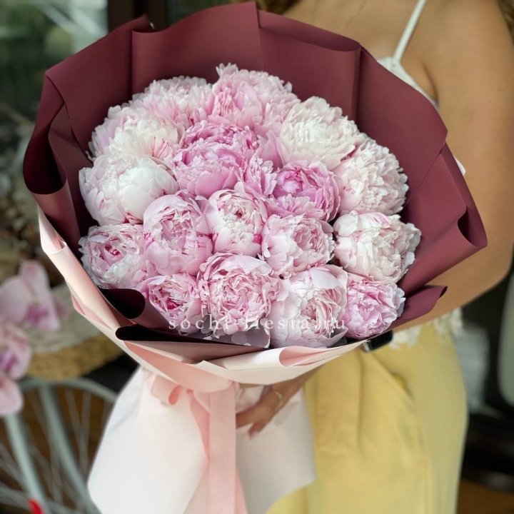 Букет 17 зефирных пионов в Белгороде
