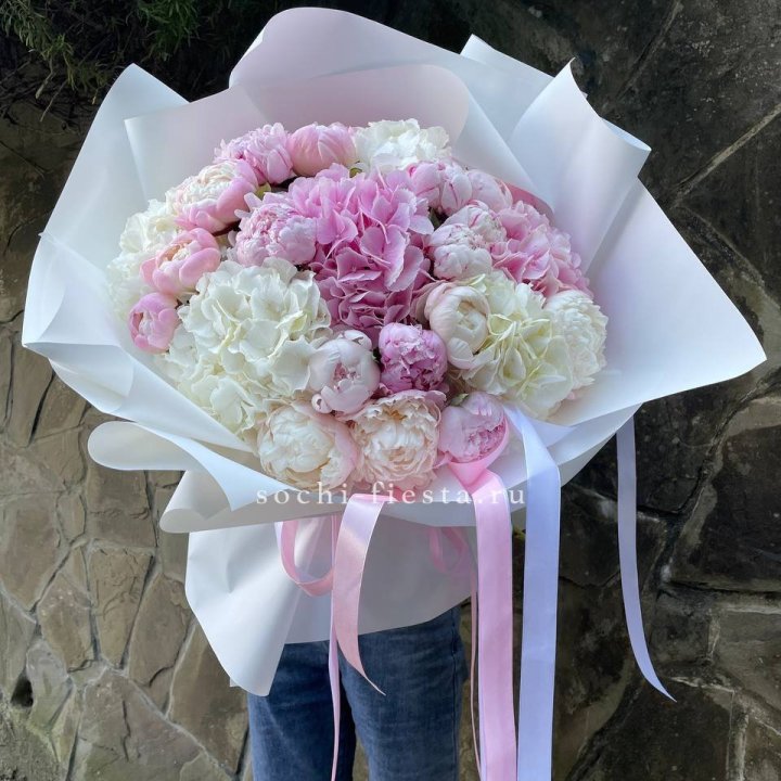 Букет "Пионы и Гортензии" в Белгороде