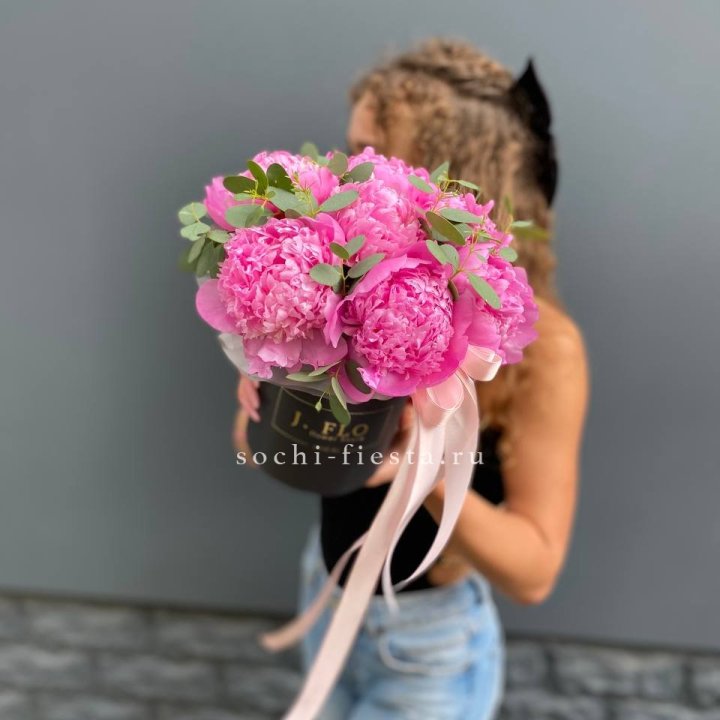 Дизайнерский цилиндр "Фломени" в Белгороде