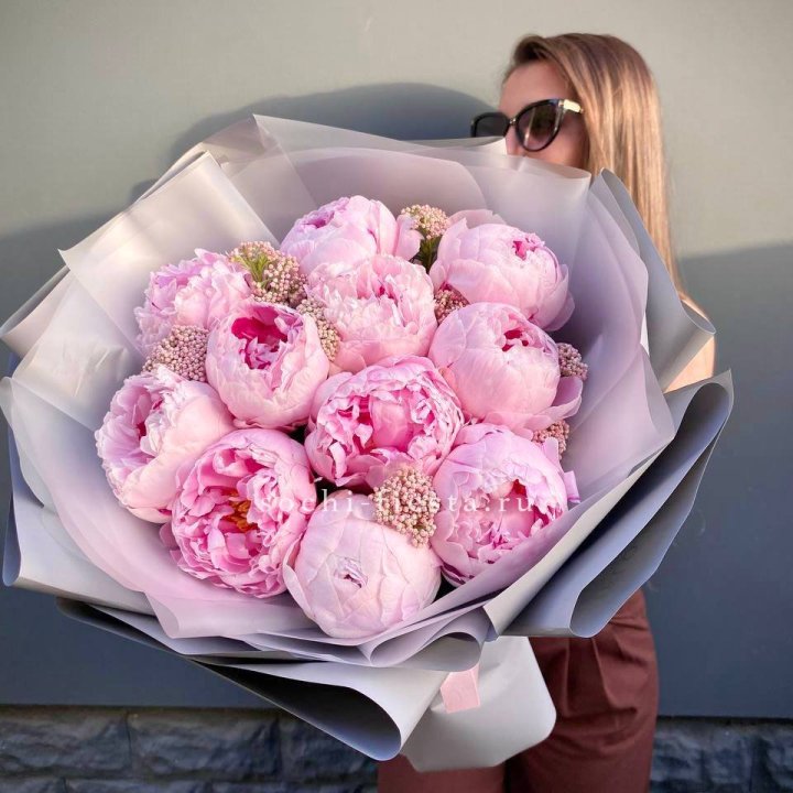 Букет с пионами "Стайл" в Белгороде