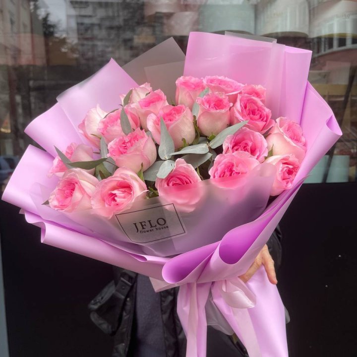  19 розовых роз в Белгороде