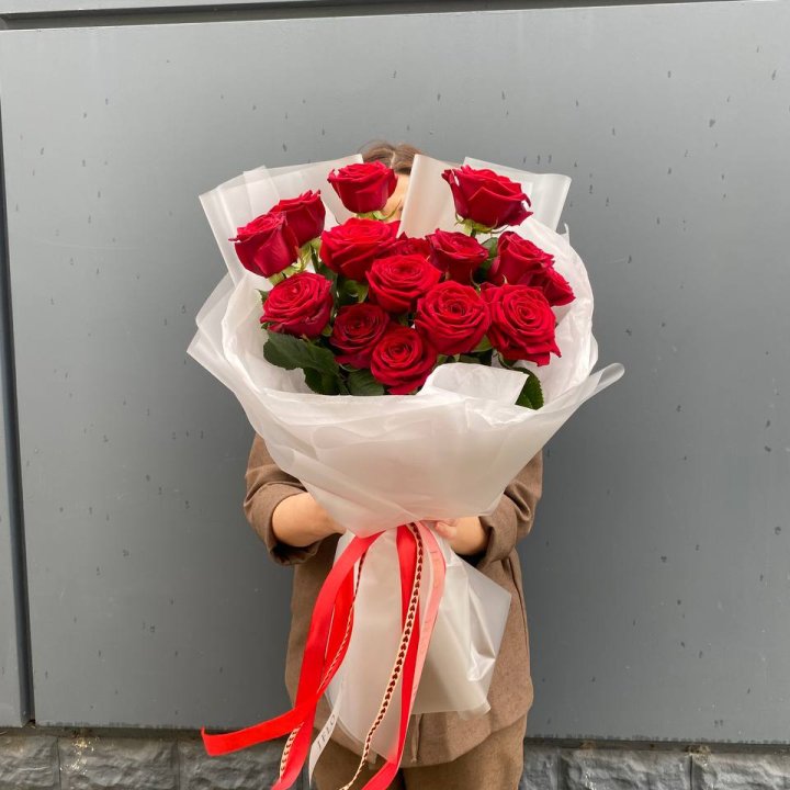 15 высоких роз  в Белгороде
