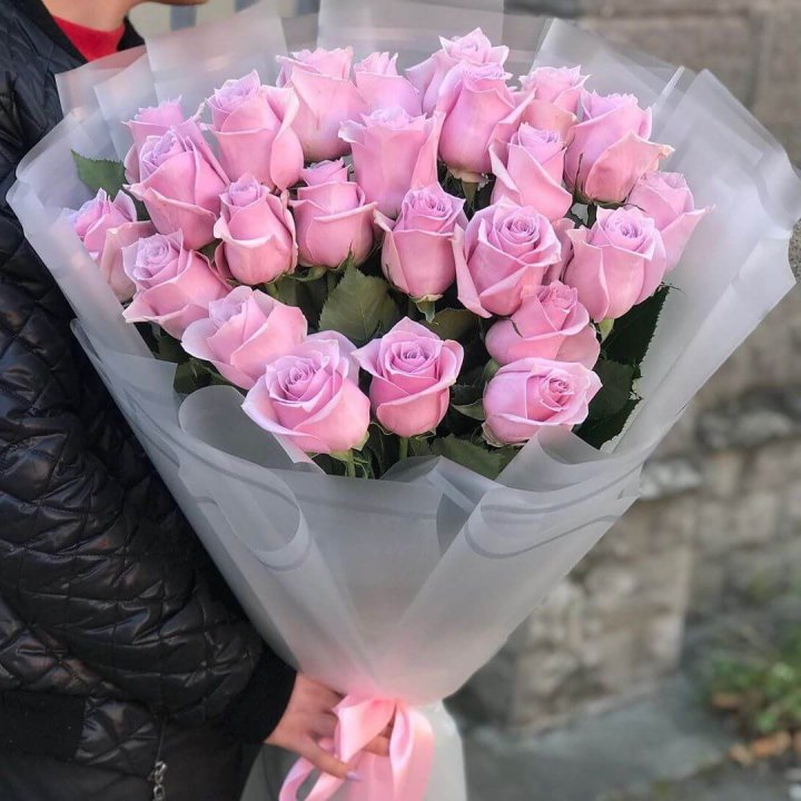 25 высоких розовых роз в Белгороде